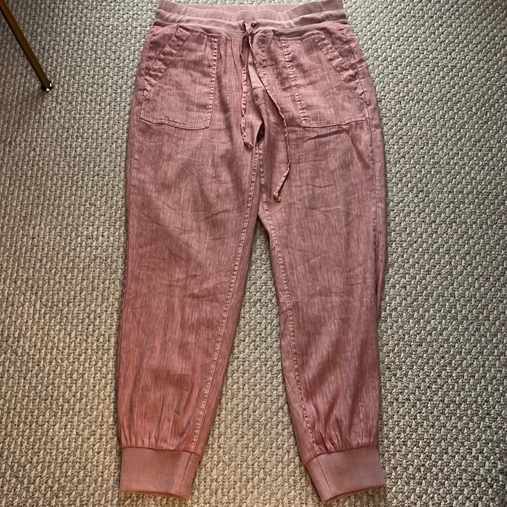 Kut from the Kloth brand pink linen pants